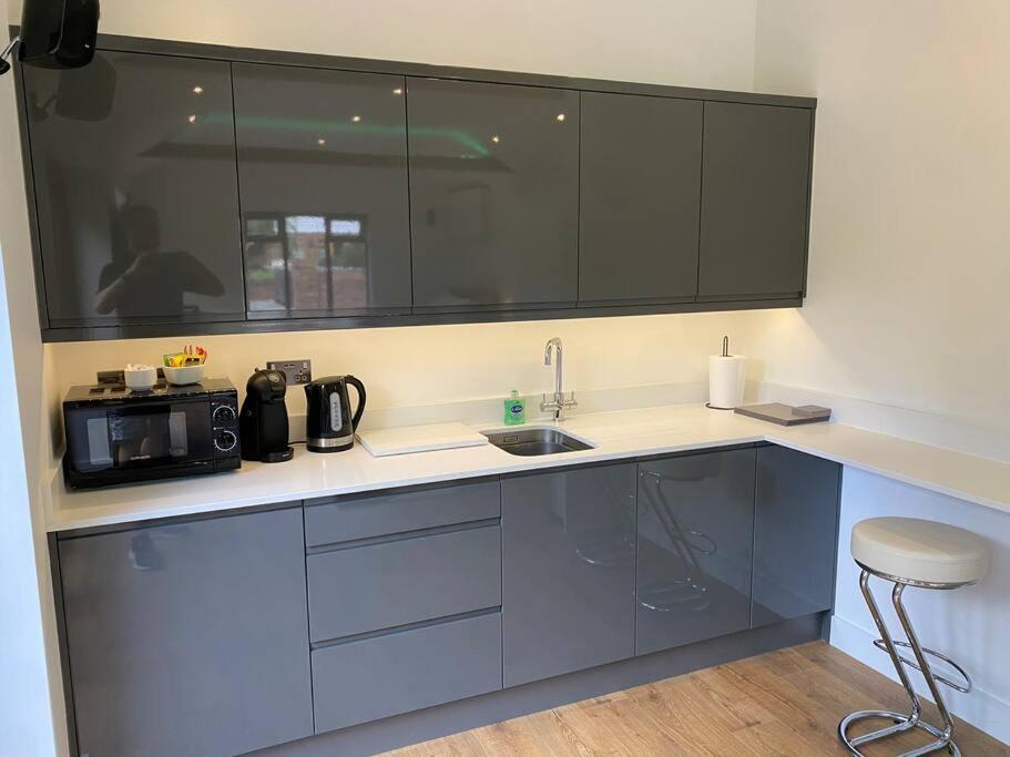 Stansted Airport Luxury Annexe With Parking. Apartman Birchanger Kültér fotó