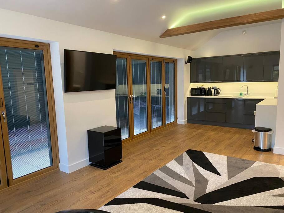 Stansted Airport Luxury Annexe With Parking. Apartman Birchanger Kültér fotó