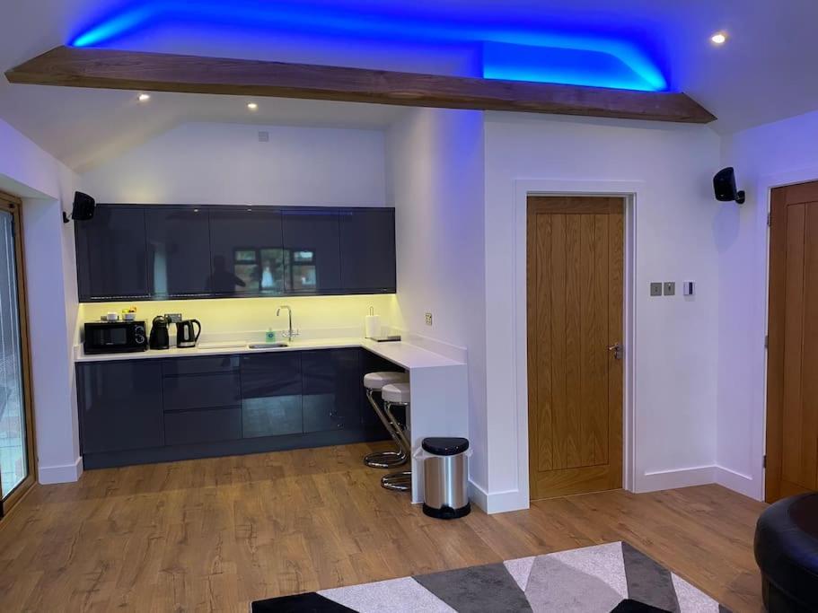 Stansted Airport Luxury Annexe With Parking. Apartman Birchanger Kültér fotó
